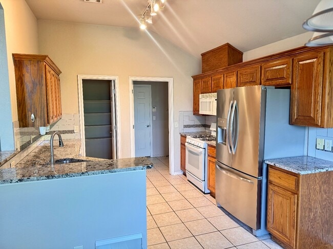 Building Photo - 16224 Panther Way