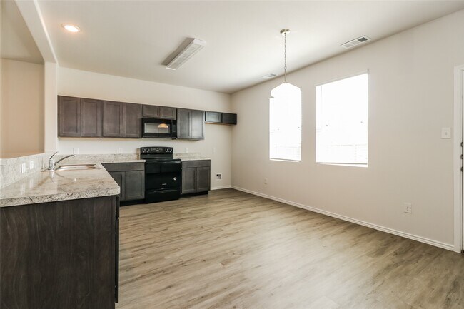 Building Photo - 2635 Bouvardia Wy