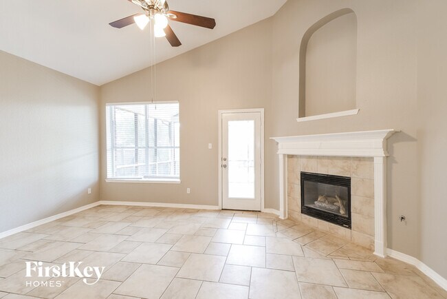 Foto del edificio - 11409 Morning Cloud Dr