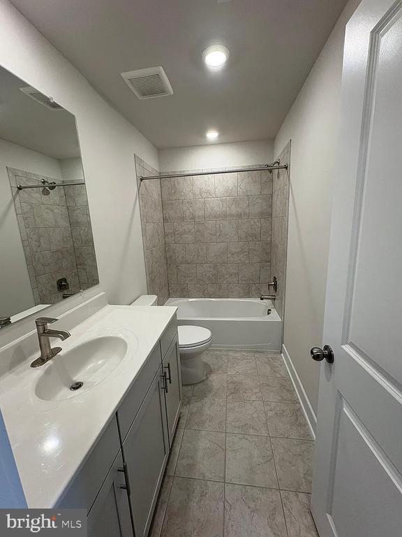 Foto del edificio - 1757 Water Xing Rd