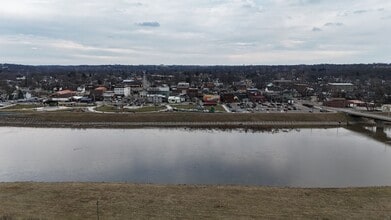 Building Photo - 7 N Riverview Ave