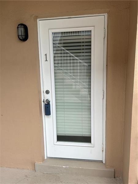 Foto del edificio - 2737 NE 28th St