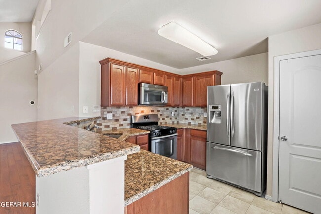 Building Photo - 13942 Vaquero Rock Dr