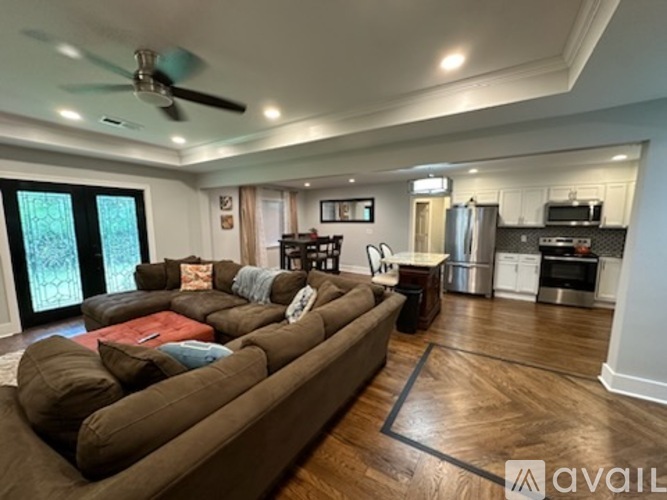 Primary Photo - 2225 Beecher Cir SW