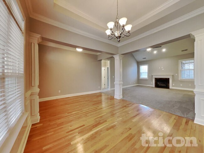 Building Photo - 2905 Walbrook Terrace