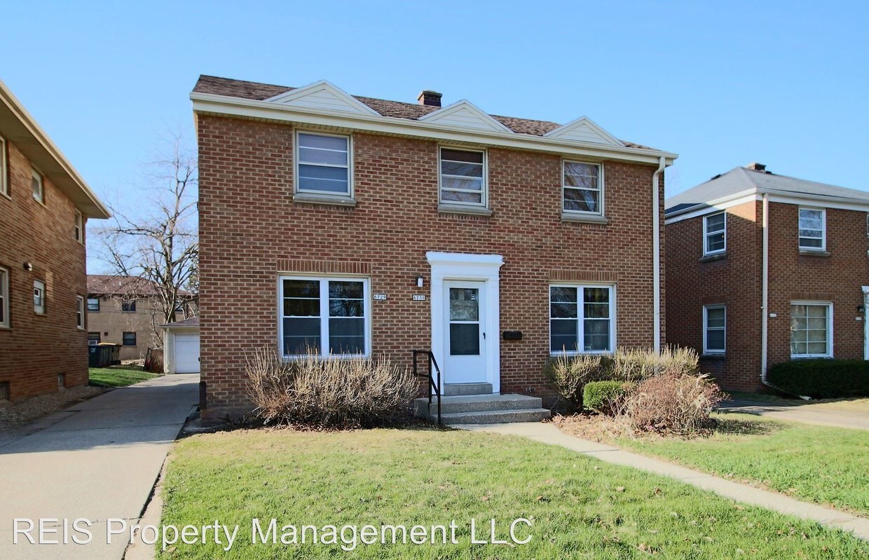 Primary Photo - 6729 W Bluemound Rd