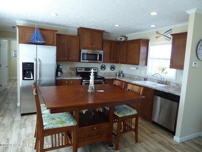 Foto del edificio - 150 Sunny Point Ln