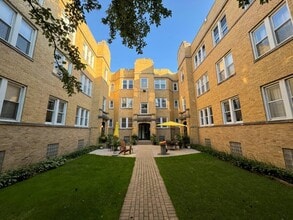 Building Photo - 1336 W Estes Ave