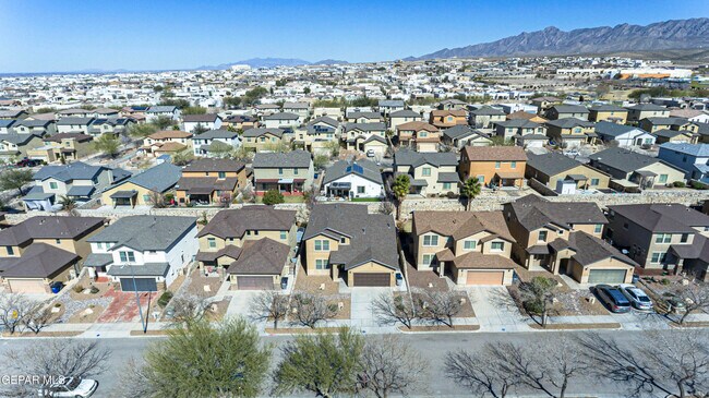 Foto del edificio - 7341 Black Sage Dr