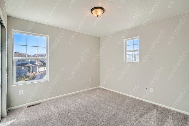 Foto del edificio - 3217 Hardin St