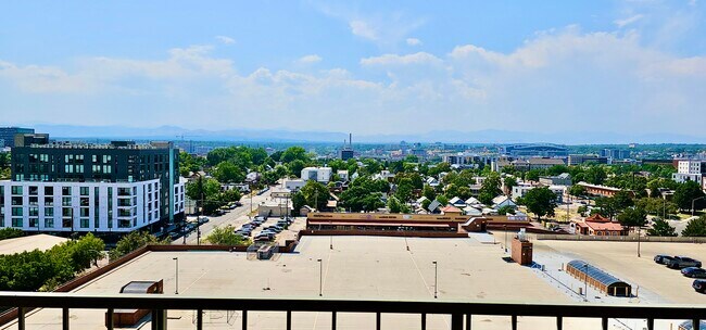 Foto del edificio - 1301 Speer Blvd