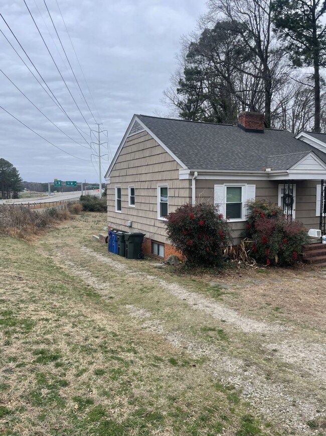 Foto del edificio - One bedroom one bathroom