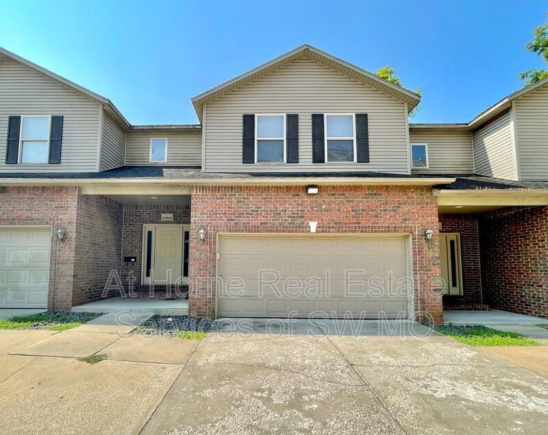 Foto principal - 1040 E McDaniel St