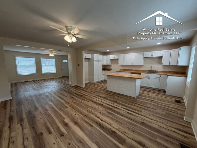 Foto del edificio - 703 W 7th St