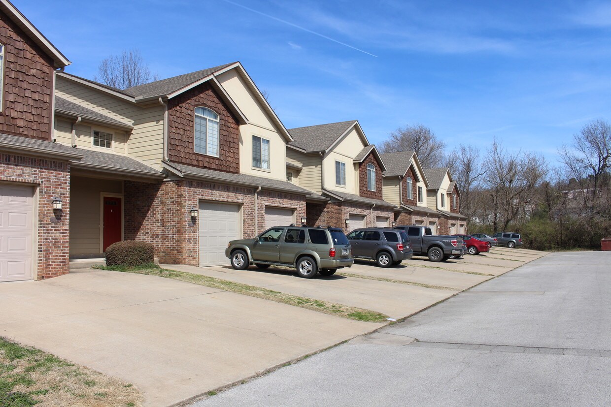 Building Photo - 758 W Breeze Cove