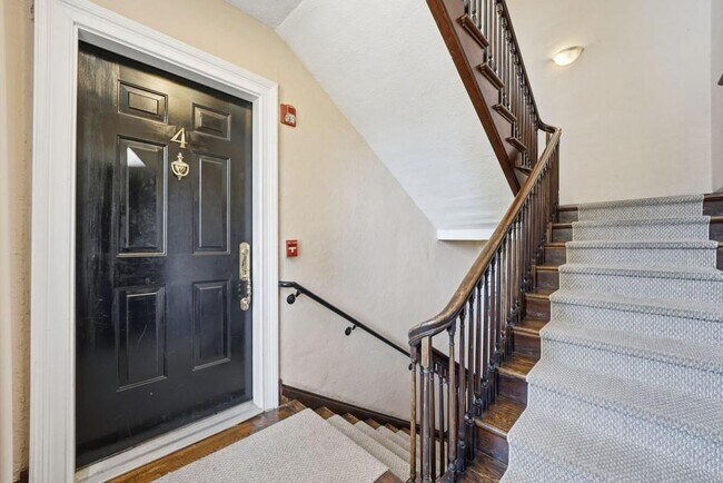 Foto del edificio - 2814 Peachtree Rd NW