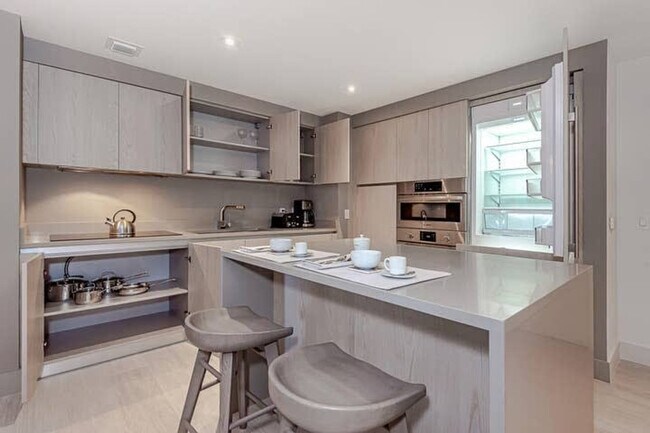 Foto del edificio - 4010 S Ocean Dr