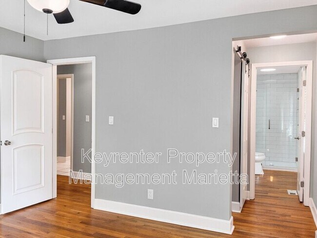 Foto del edificio - 2771 Stonecreek Rd