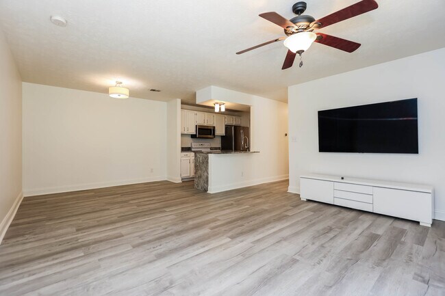 Foto del edificio - 8839 Eagleview Dr