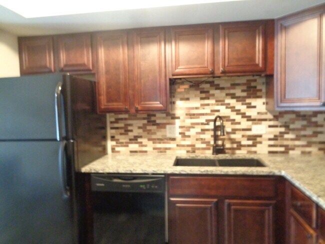 Foto del edificio - 5854 W 76th Pl