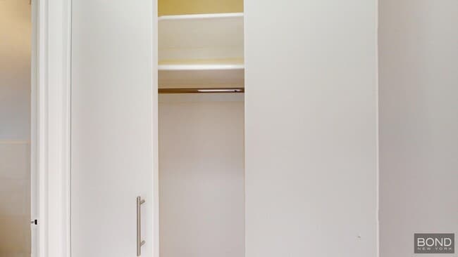 Building Photo - 888 Eighth Avenue