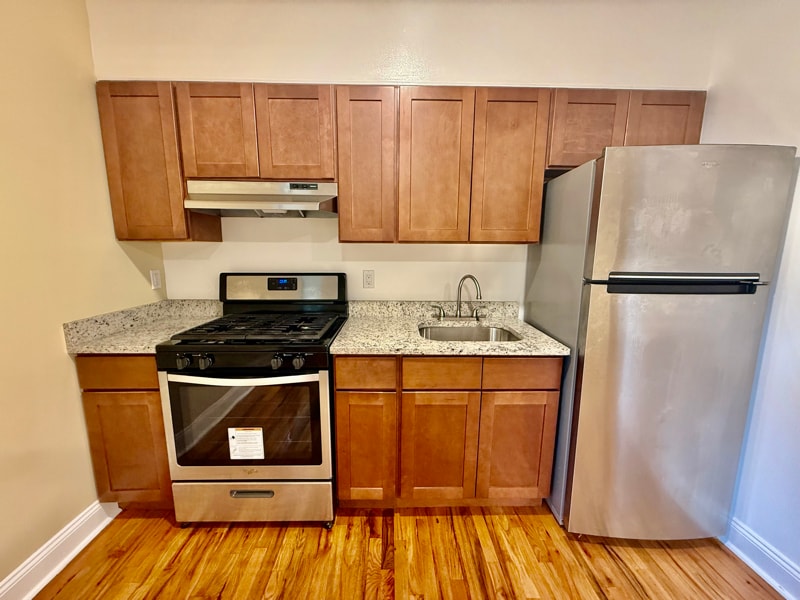 Foto principal - 129 S Broadway