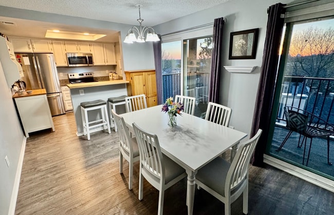 Dining Area/Kitchen - 15911 E Dakota Pl