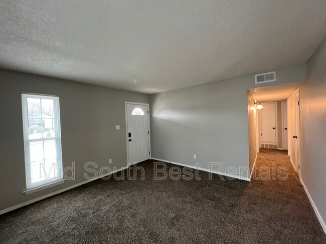 Building Photo - 48 Bonita Dr