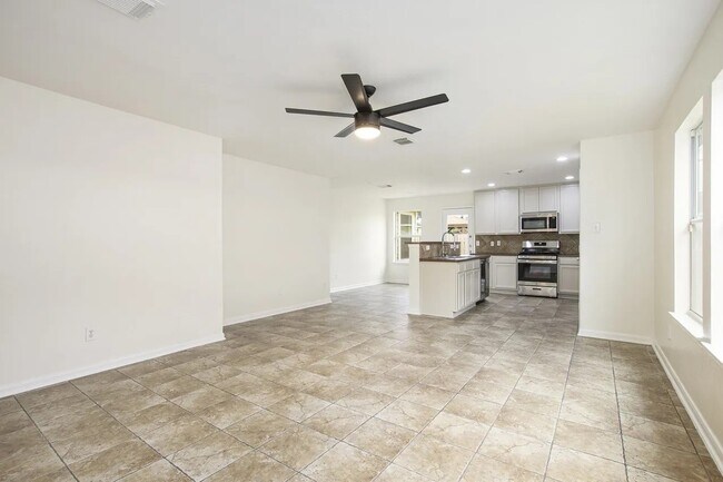 Building Photo - 7719 Serene Wood Ln