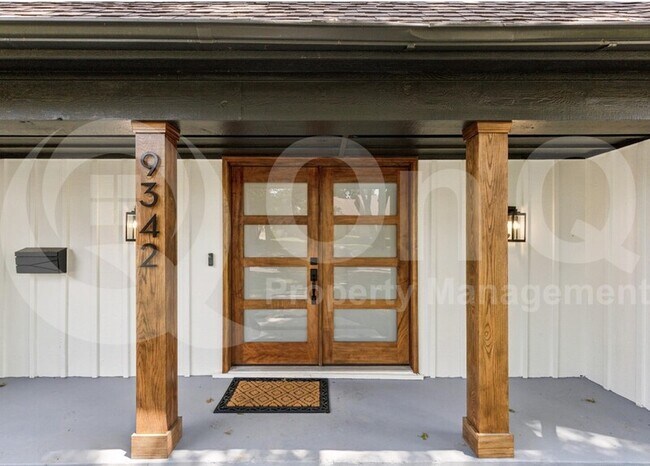 Foto del edificio - 9342 Springwater Dr