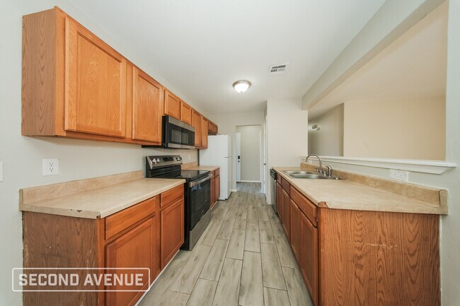 Foto del edificio - 3400 Overland Dr