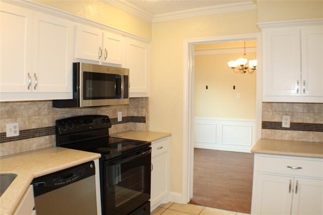 Foto del edificio - 7838 Williams Ave