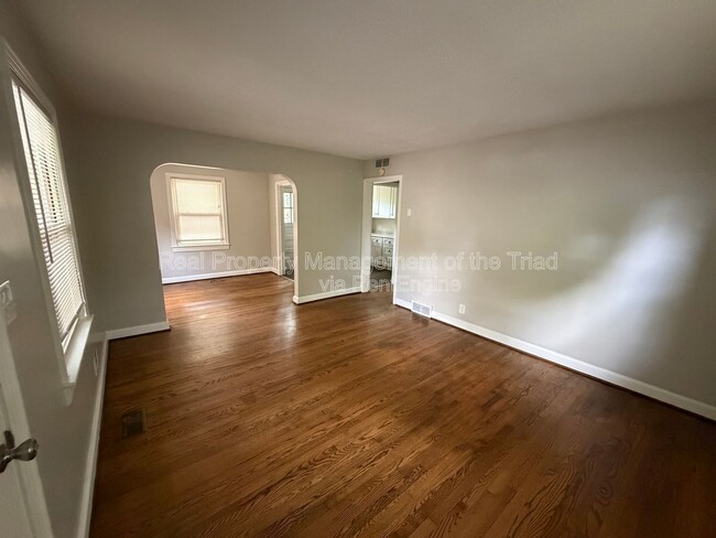 Building Photo - 2331 W Cornwallis Dr