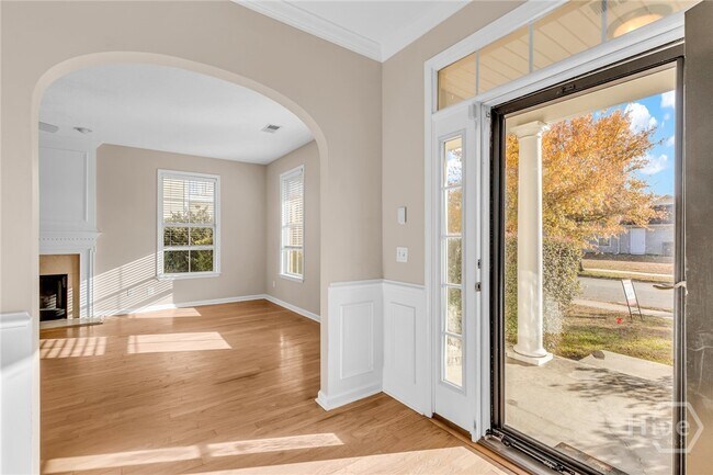 Foto del edificio - 16 Bushwood Dr