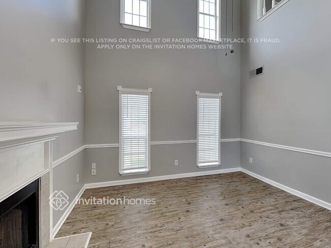 Building Photo - 2342 Glencairn Ln SW