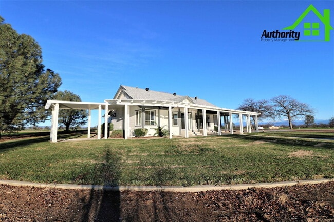 Building Photo - 21789 Seven Lakes Ln