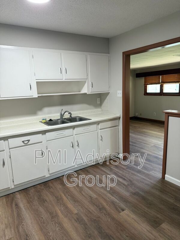 Foto principal - 2521 SW Sunset Rd