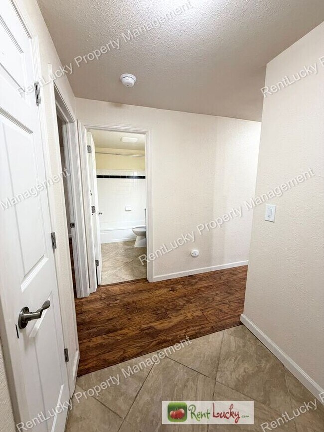 Foto del edificio - 31003 14th Ave S