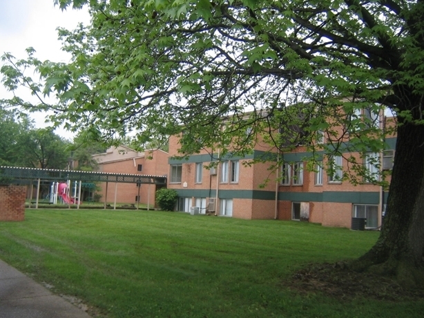 Building Photo - Woodland Park Apartments