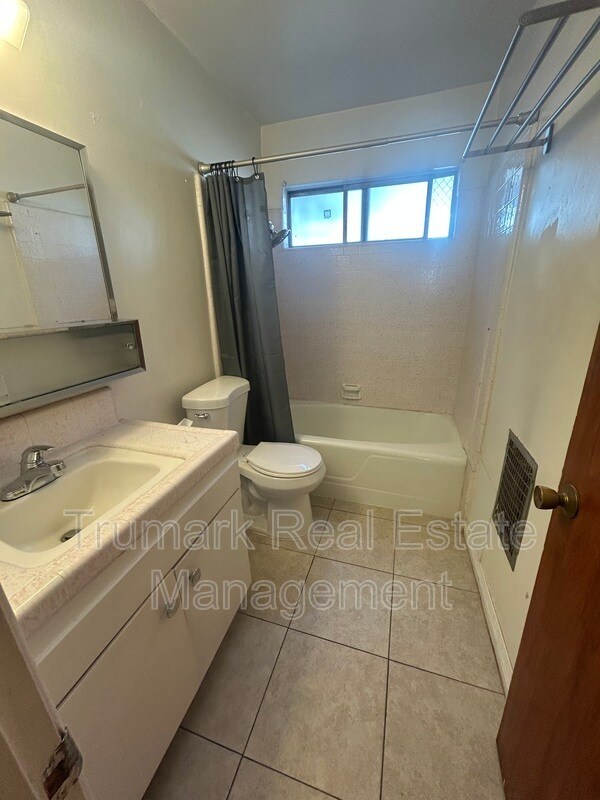 Foto del edificio - 4401 Clayton Ave W