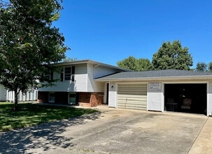 Building Photo - 706 E Colorado Ave Building Photo - 706 E Colorado Ave