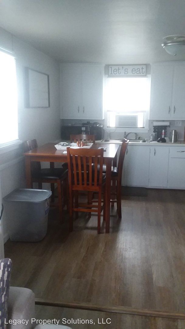 Foto del edificio - 2535 E 12th St