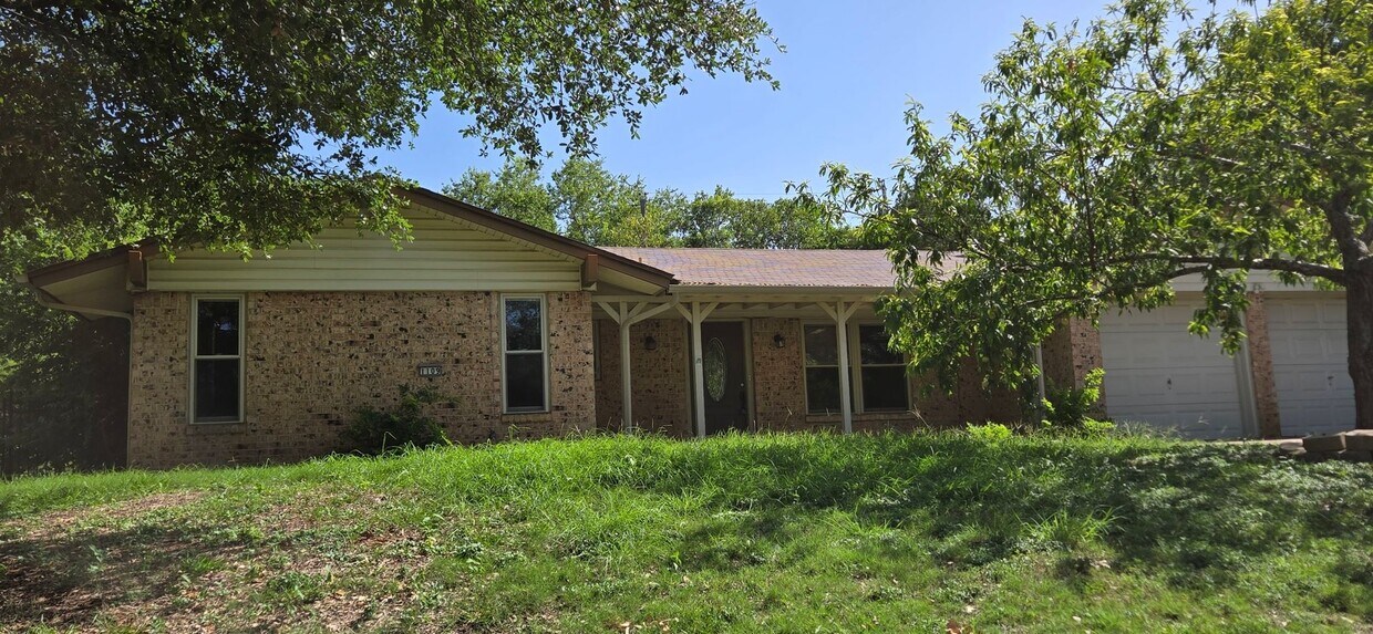 Foto principal - 1109 Shine Ln