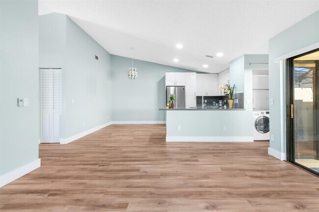 Foto del edificio - 9109 SW 21st St