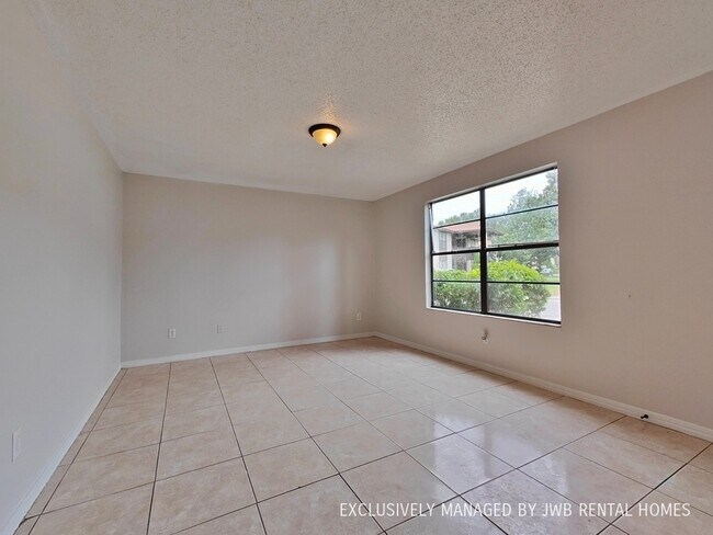 Foto del edificio - 478 Bentwood Ln
