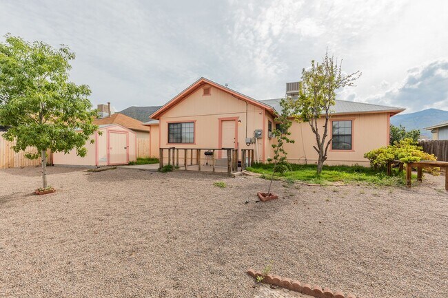 Foto del edificio - 3 Bedroom 2 Bath Home