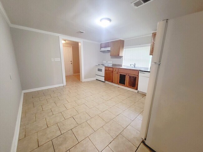 Building Photo - 363 Sowers Rd