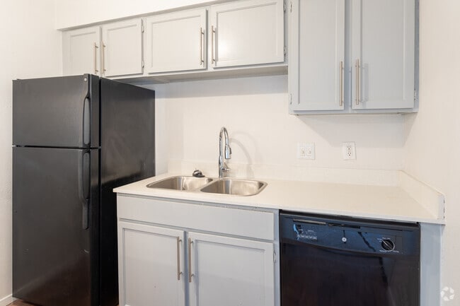 1BR, 1BA - 656SF - Mueller Flats Apartments
