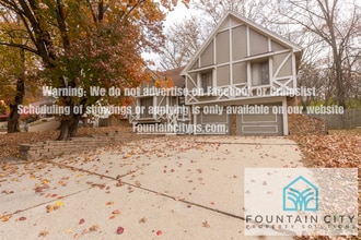 Building Photo - 807 Laurel Ave