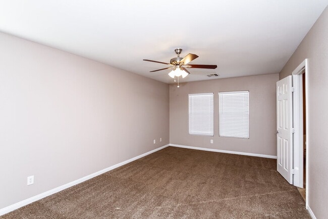 Building Photo - 10293 Burning Bush St